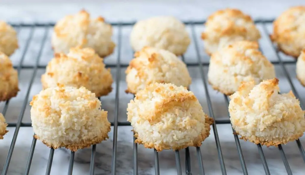 vegan chocolate bottomed coconut macaroons