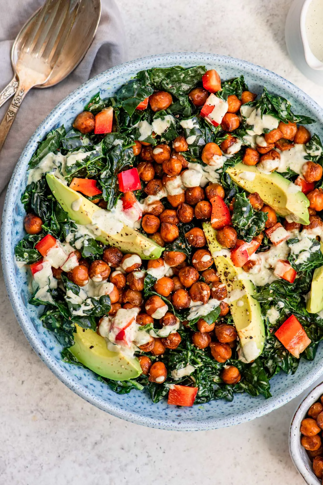 kale salad with smoky chickpeas and roasted jalapeño dressing