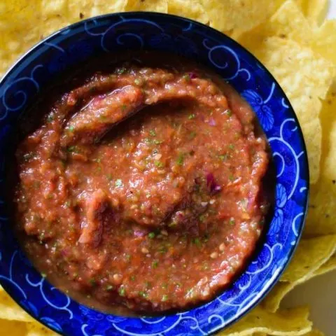 close up of spicy roasted tomato salsa