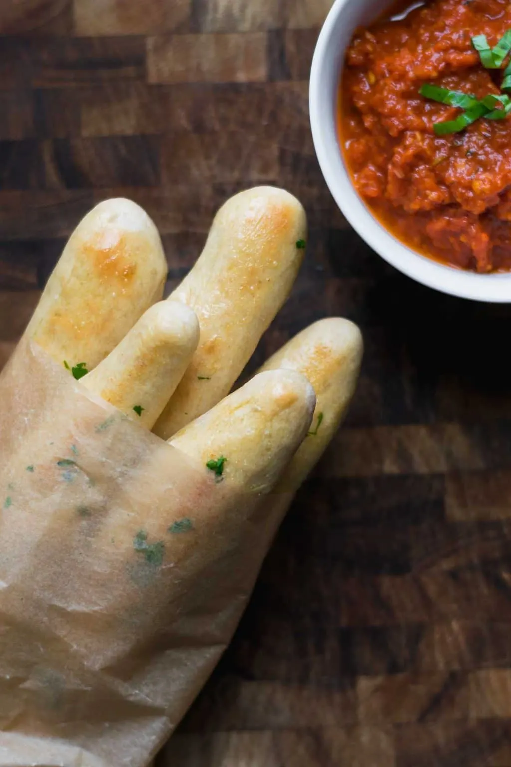 quick and easy homemade breadsticks with spicy marinara sauce