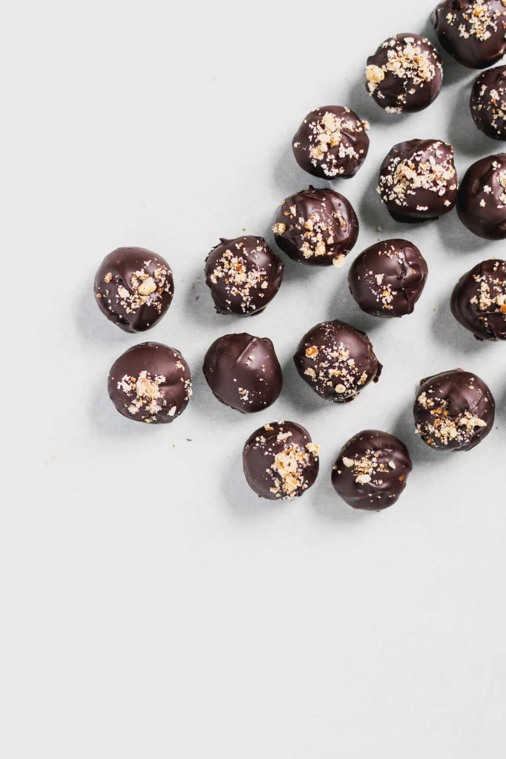 vegan chocolate hazelnut truffles