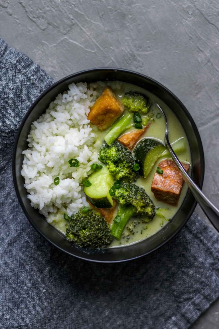 Vegan Thai Green Curry with Tofu • The Curious Chickpea