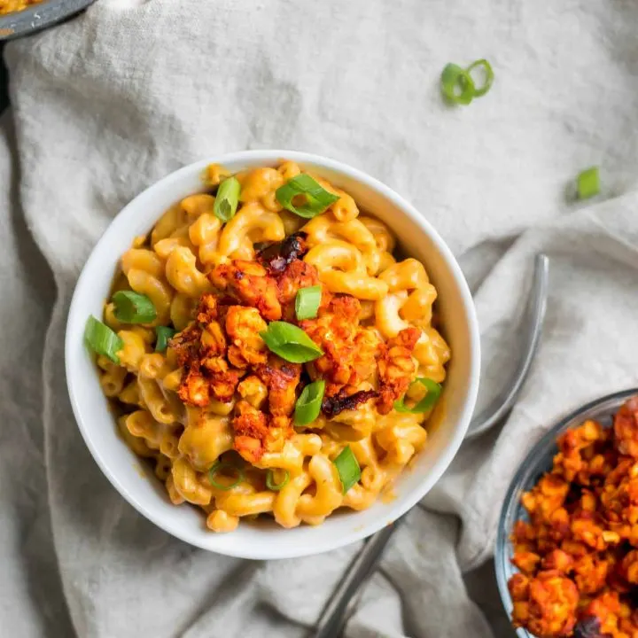 vegan chipotle mac and cheese spicy tempeh crumbles