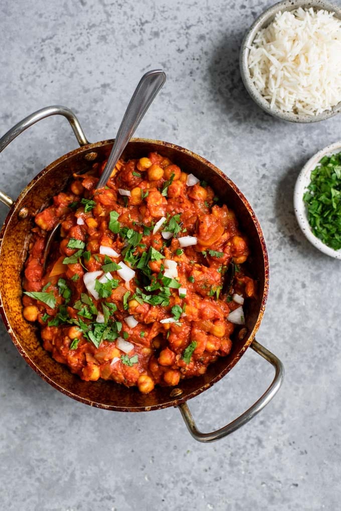 chana masala with rice and cilantro