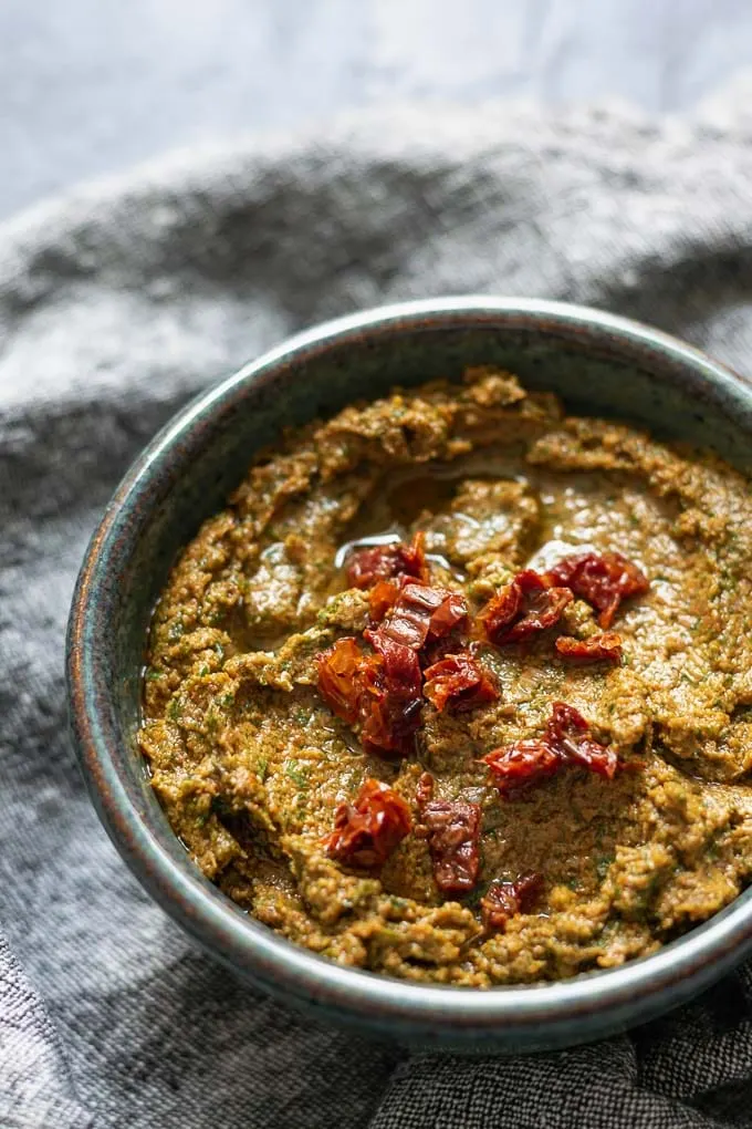 Sun dried tomato and kale pesto