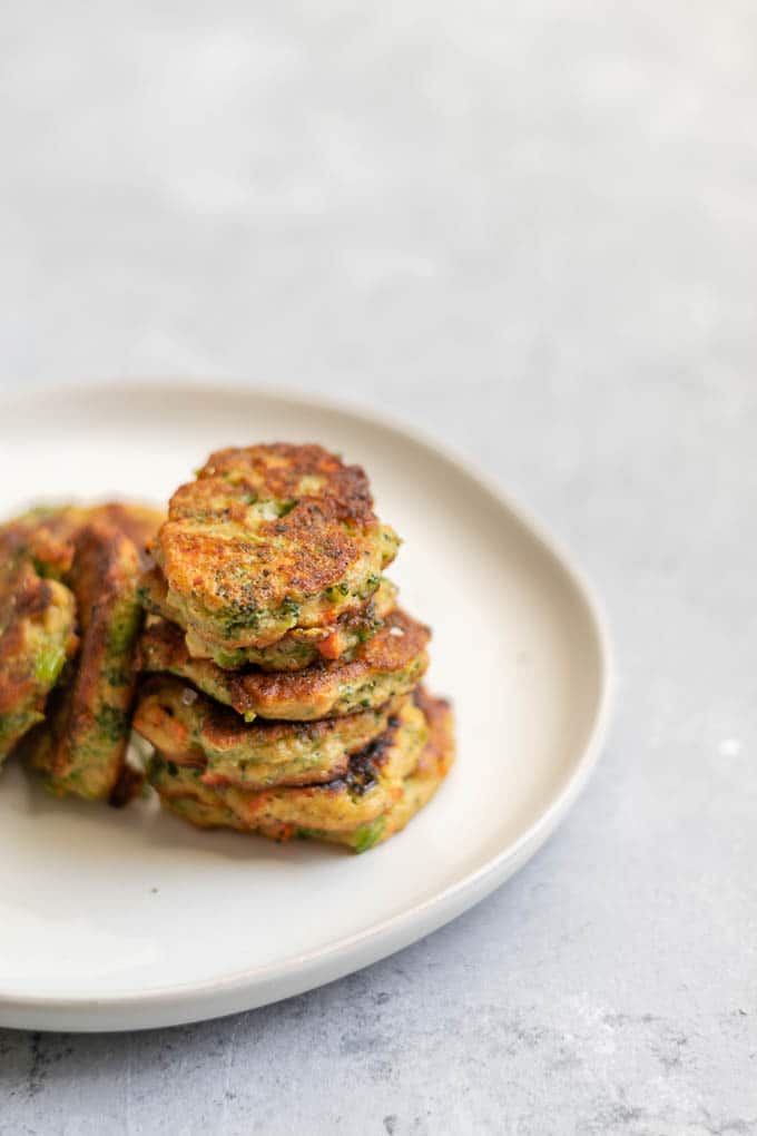 vegan broccoli fritters