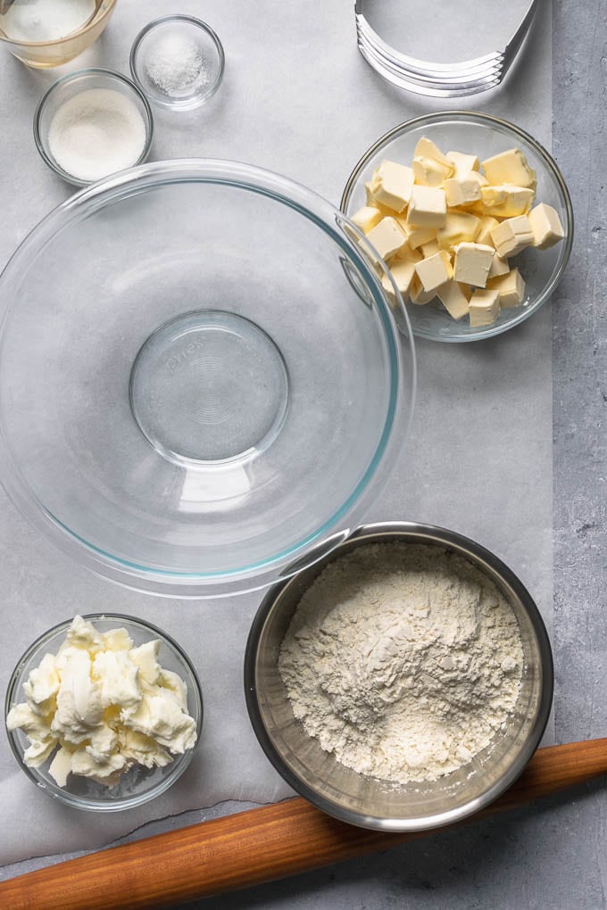 Ingredients for easy vegan pie dough in a mis en place