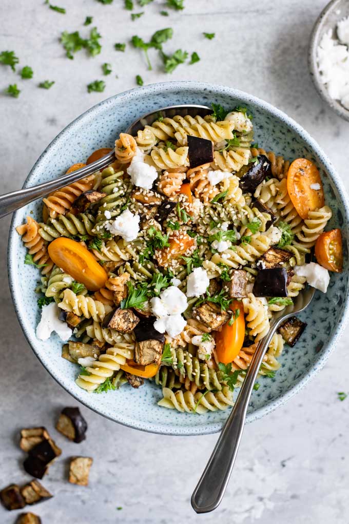 a large bowl of the za'atar pasta salad ready to serve