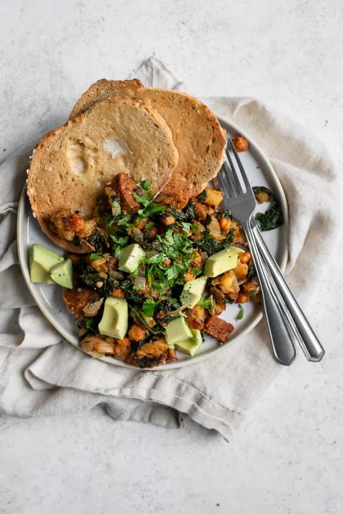 vegan breakfast hash with kale