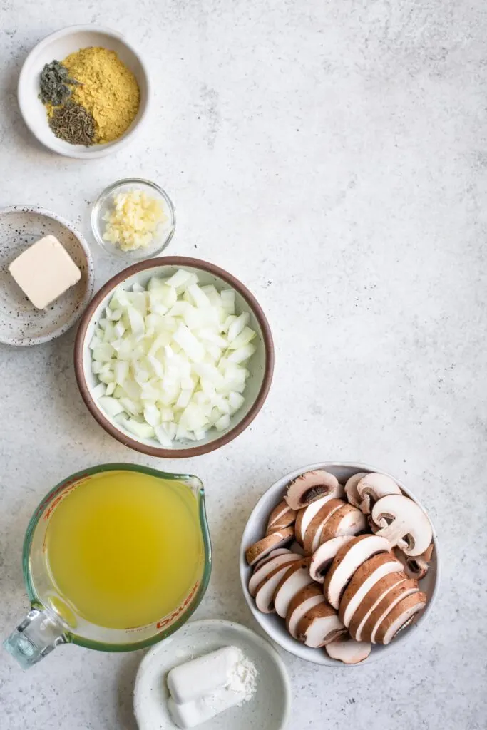 ingredients for creamy vegan gravy