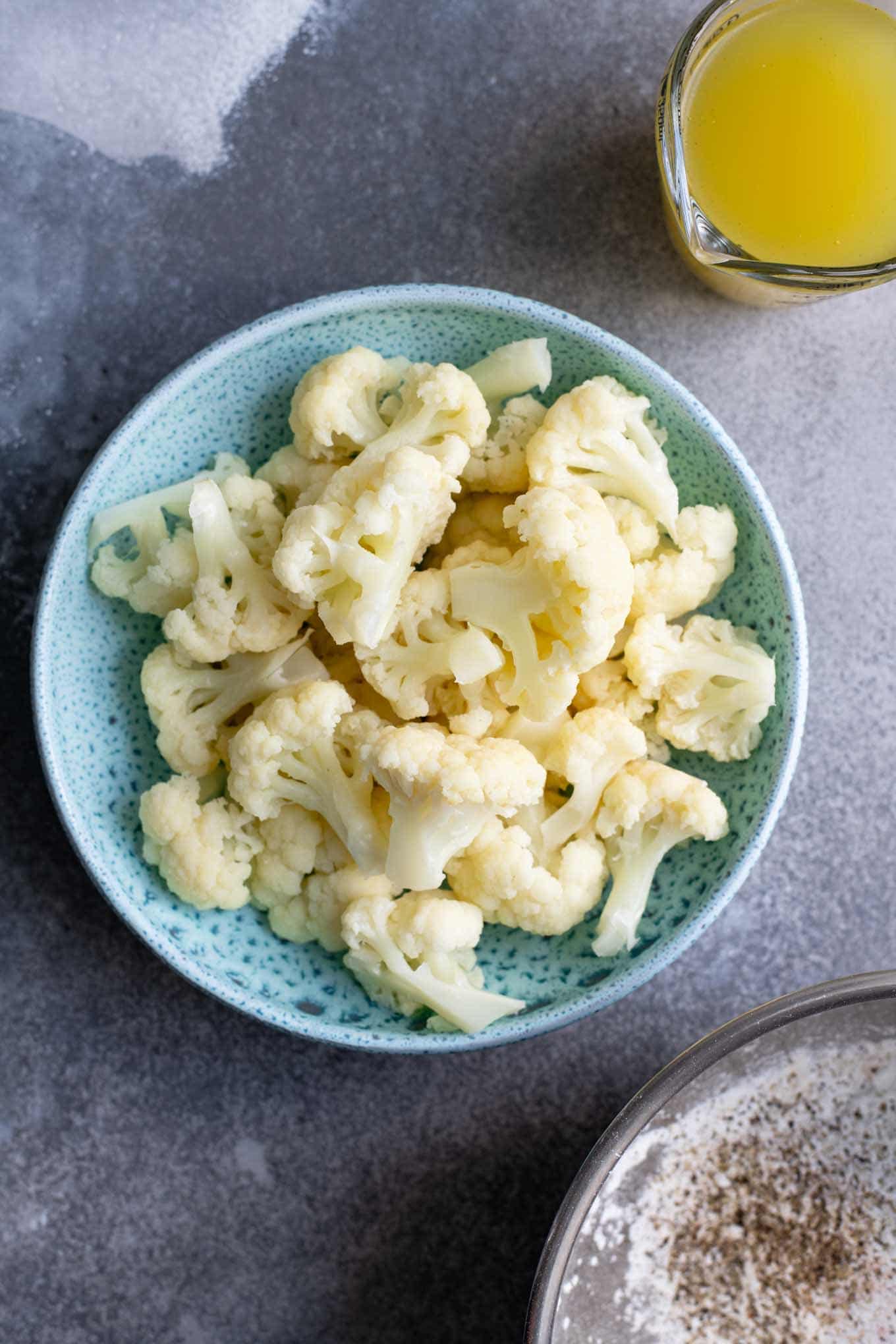 steamed cauliflower for gobi manchurian