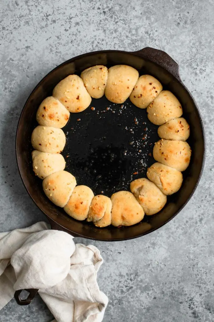 rolls par-baked in skillet