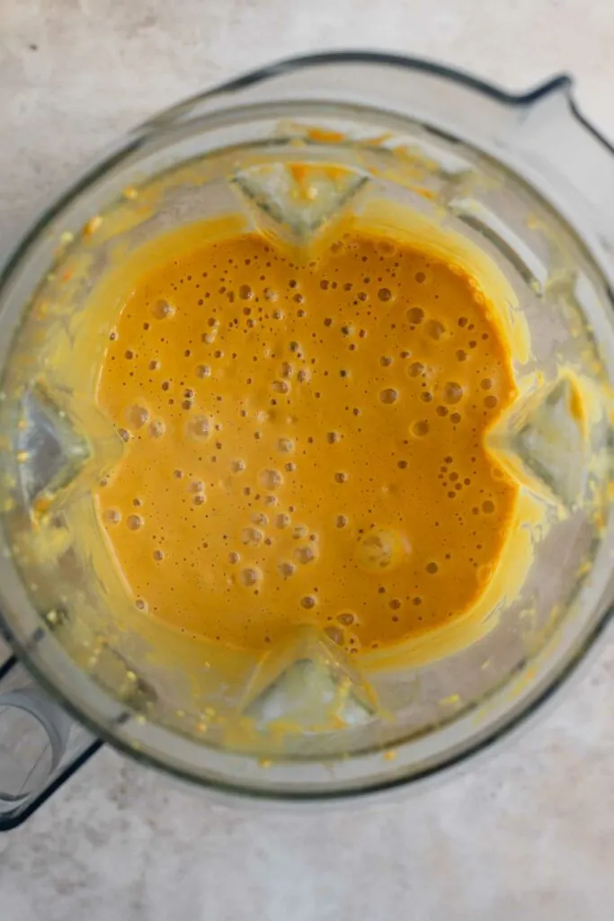 blended sauce in blender jar